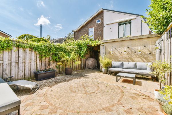 Courtyard Wall Repair in Henderson
